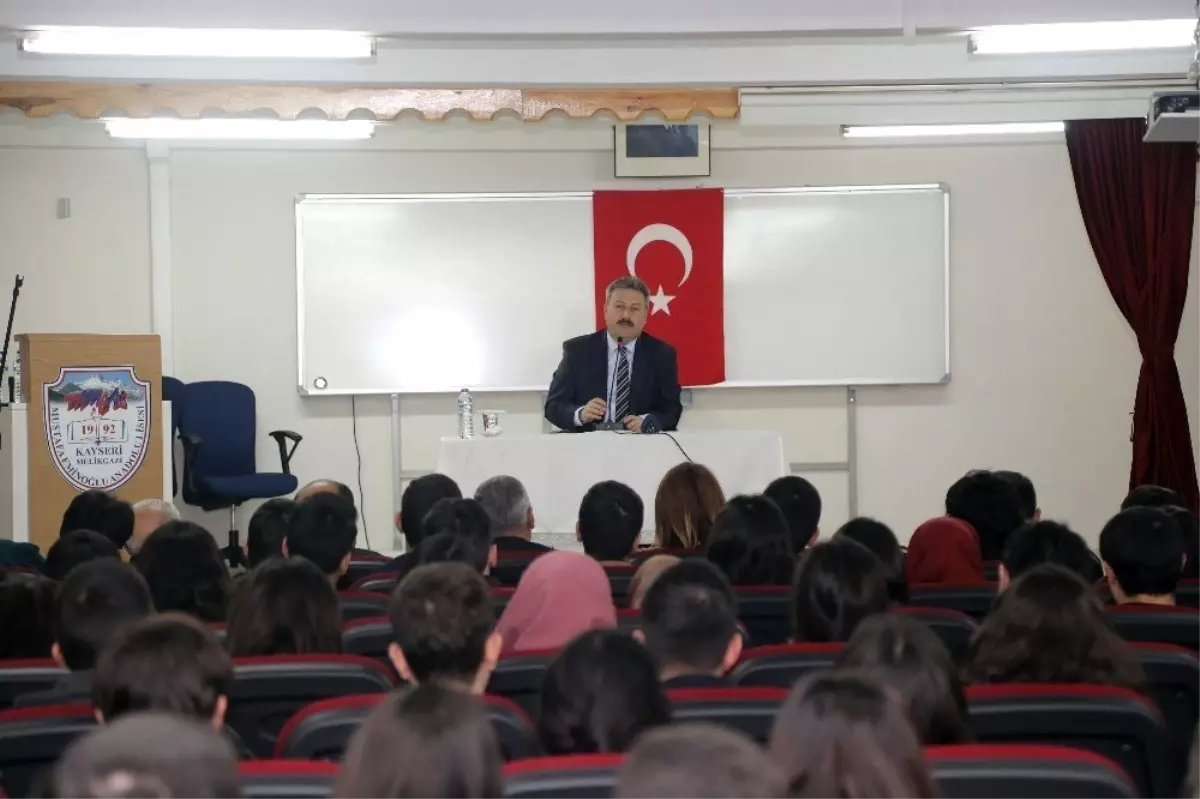 Kariyer Günleri\'nin Konuşu Başkan Palancıoğlu