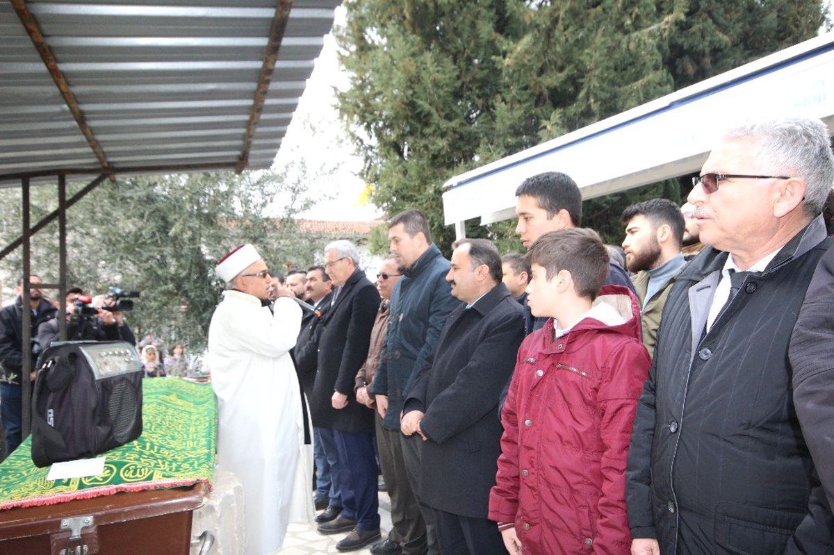 Kazada Ölen 10 Yaşındaki Çocuğun Cenazesinde İmamdan Cemaate Ders Niteliğinde Sözler