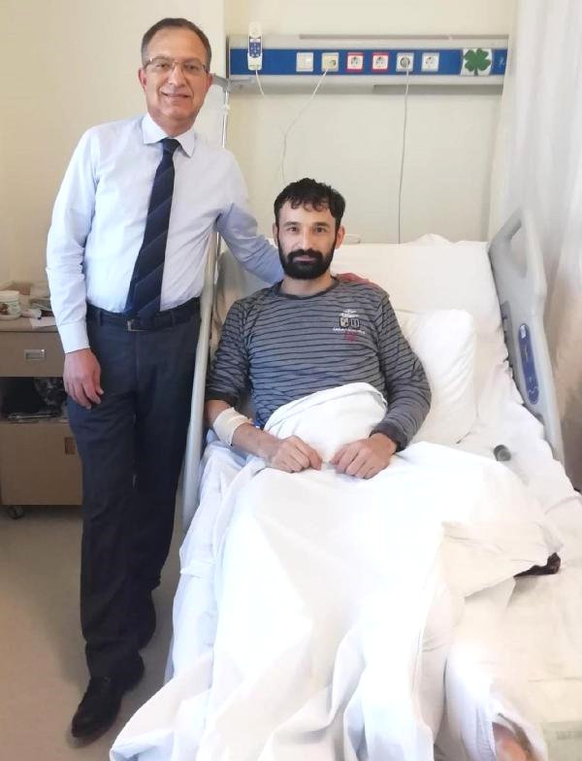 Kürek Kemiği Yanından Aldıkları Dokuyla Topuk Yaptılar
