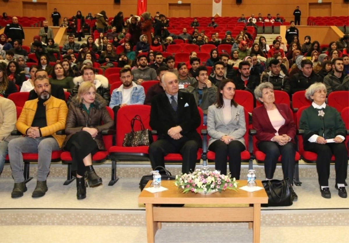 Nevü\'de "21. Yüzyılda Atatürk Olmak" Konulu Konferans Düzenlendi