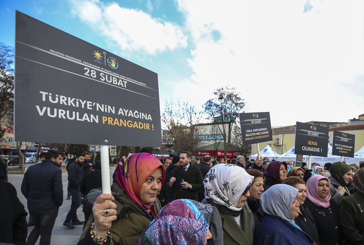 Postmodern Darbe"Nin 22. Yılı