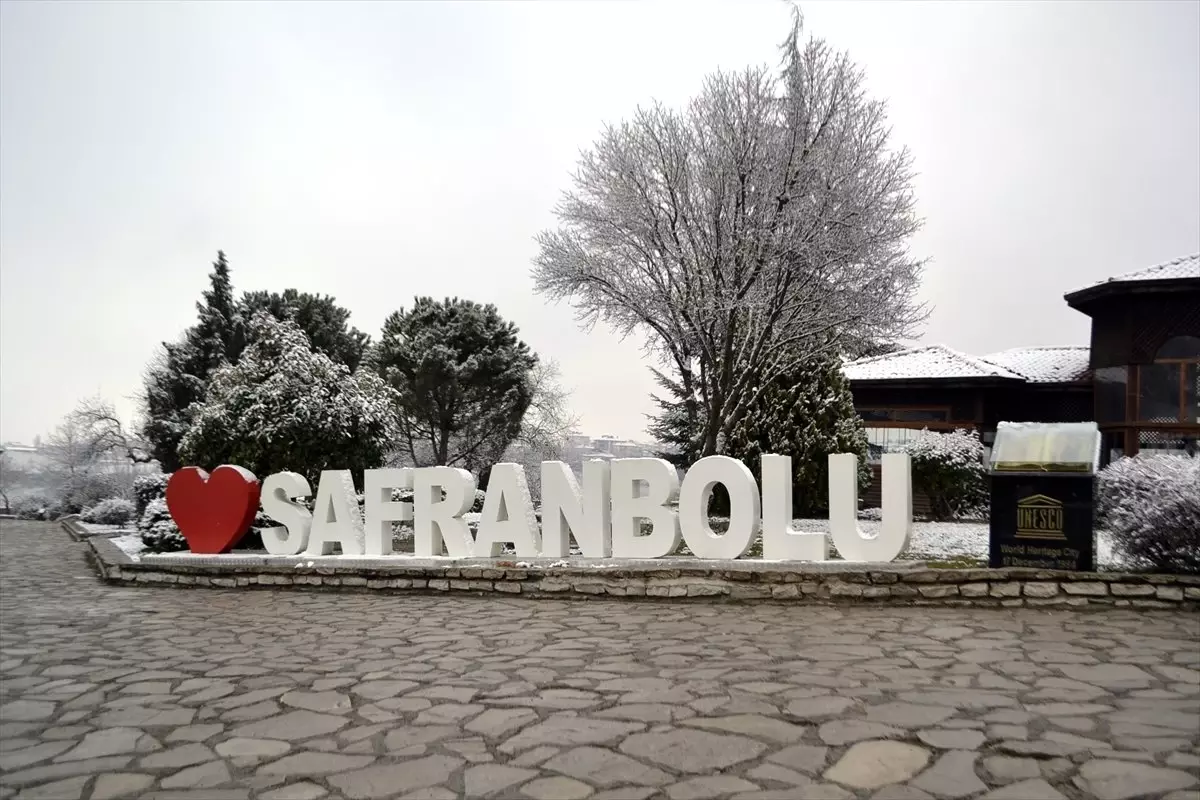 Safranbolu Konakları Beyaza Büründü