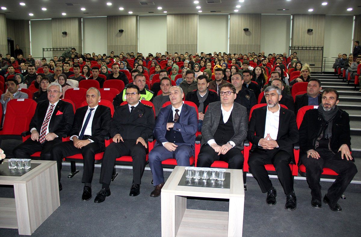 Sakarya\'da "Gençlik, Şuur, Özgüven" Konferansı