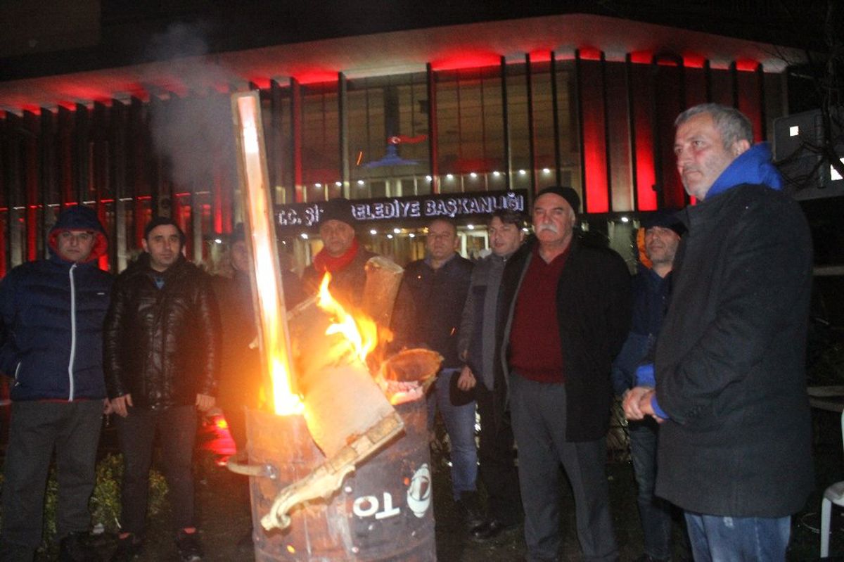Şişli Belediyesi İşçileri Açlık Grevine Başladı