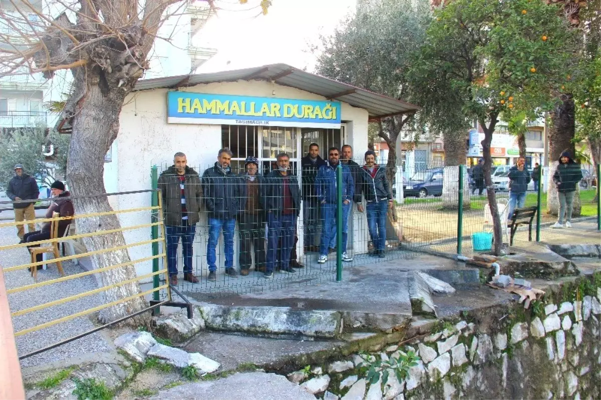 Söke\'nin Şen Hamalları İşsizlikten Dert Yandı