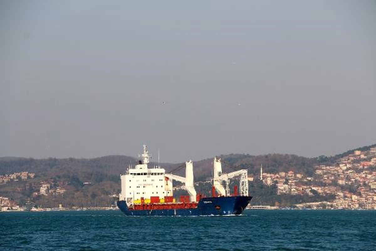 Suriye Kargo Gemisi İstanbul Boğazından Geçti