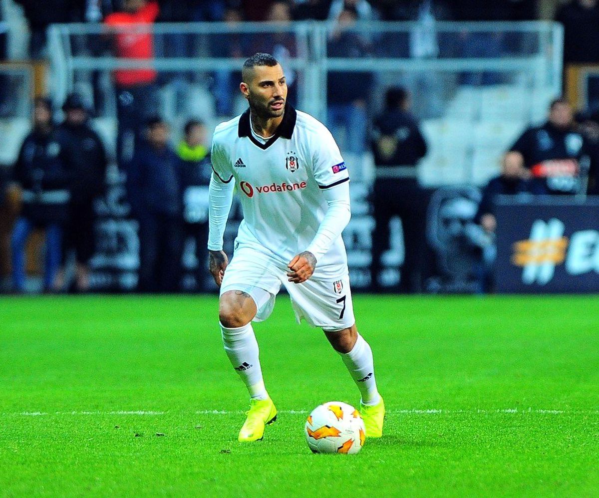 UEFA\'dan Quaresma\'ya 3 Maç Ceza