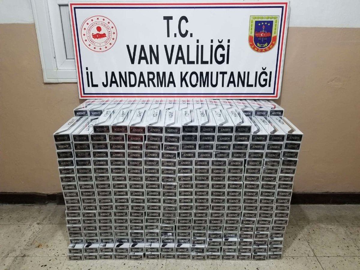 Van\'da Sigara Kaçakçılığı: 16 Gözaltı