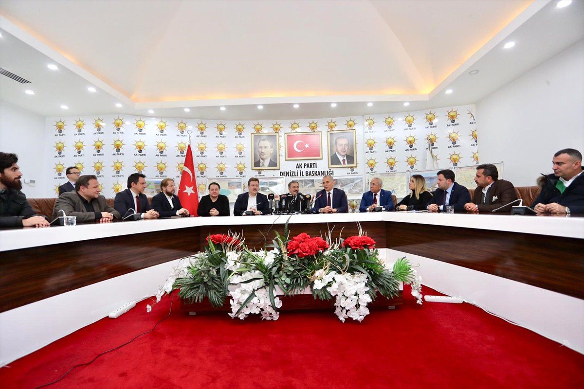 Zeybekci İzmir İçin Bir Şanstır"