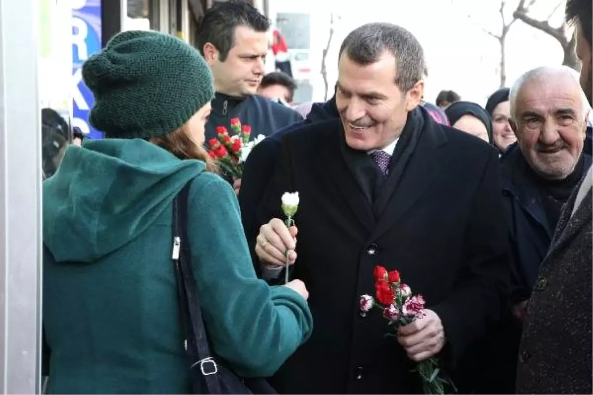 Zeytinburnu Belediye Başkan Adayı Arısoy: "Zeytinburnulu Gençlerin Abisi Olmak İstiyorum"