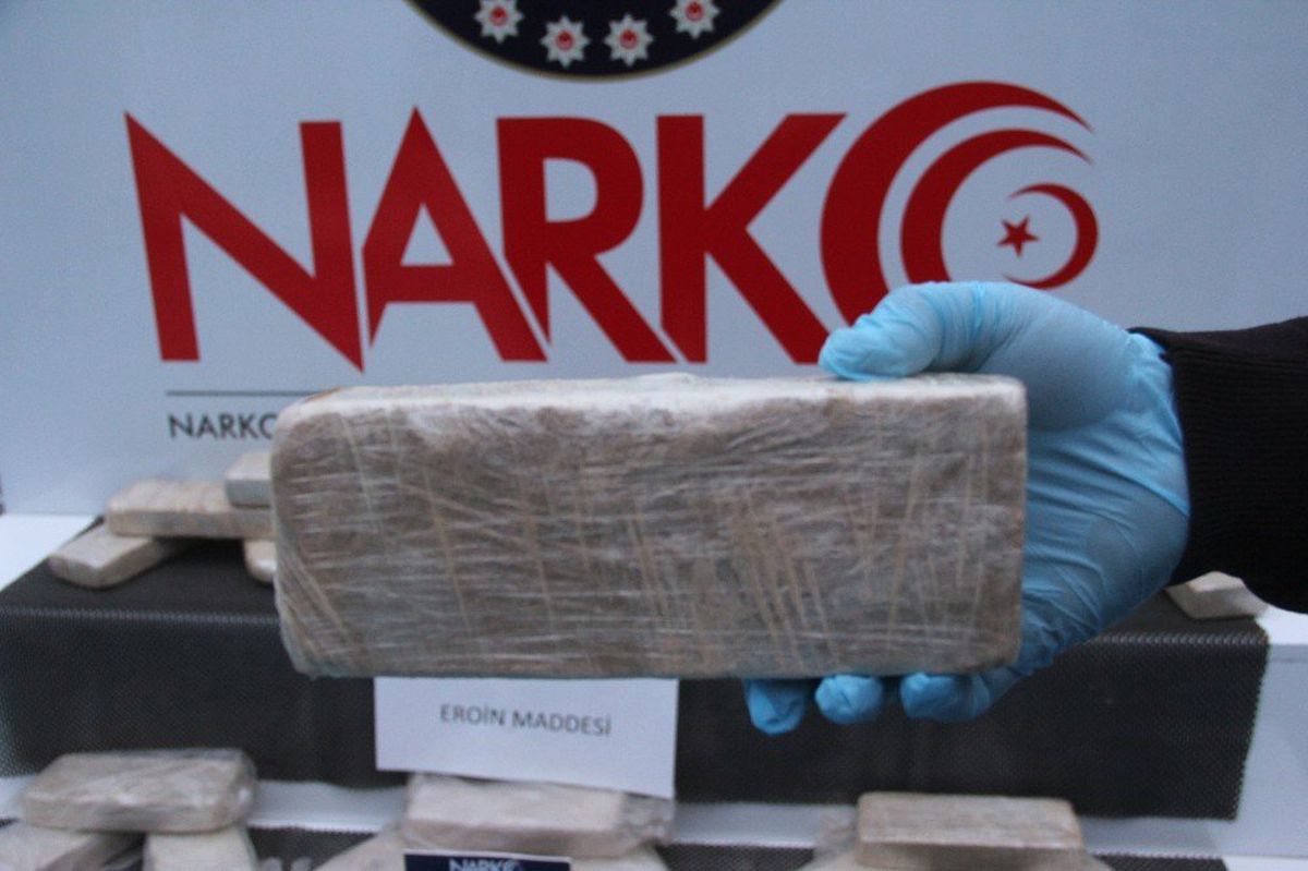 Adana\'da 19 Kilo 450 Gram Eroin Ele Geçirildi