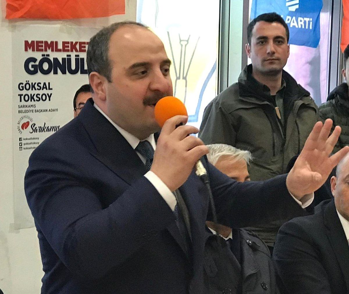 Bakan Varank, Sarıkamış AK Parti Skm\'de Partililerle Buluştu