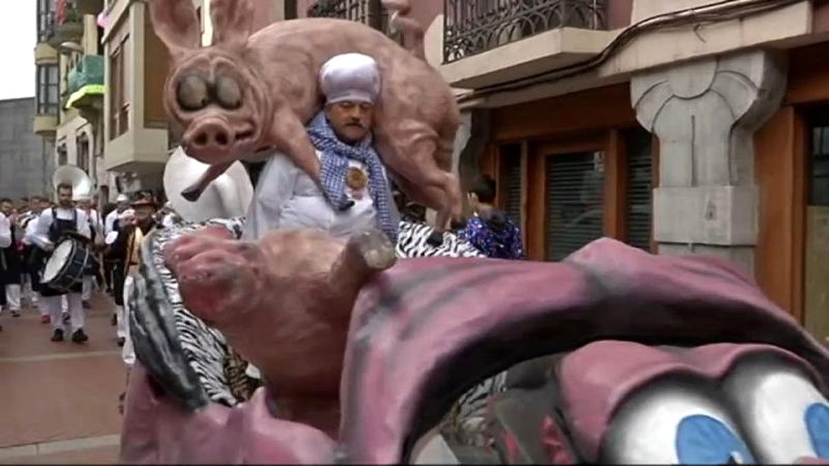 Bask Bölgesindeki Geleneksel Karnaval, Birbirinden Renkli Görüntülere Sahne Oluyor