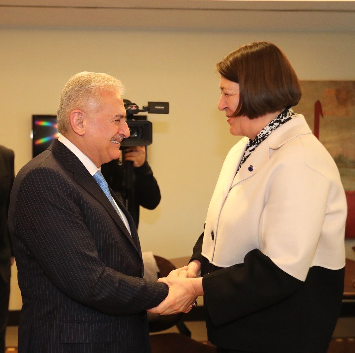 Binali Yıldırım, AB Komiseri Violetta Bulç ile Bir Araya Geldi