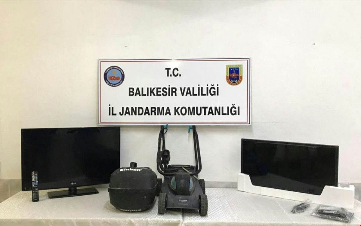 Burhaniye\'de Çaldı, Edremit\'te Sattı