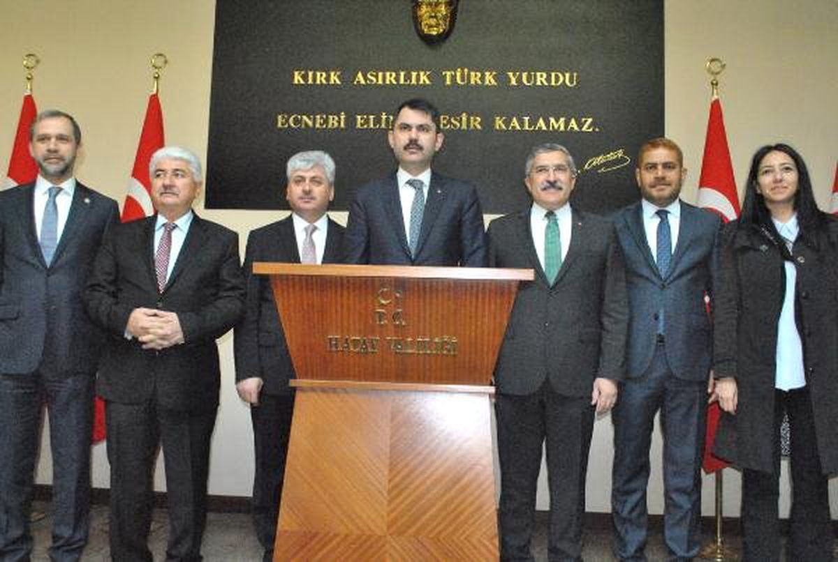 Çevre ve Şehircilik Bakanı Kurum Hatay\'da