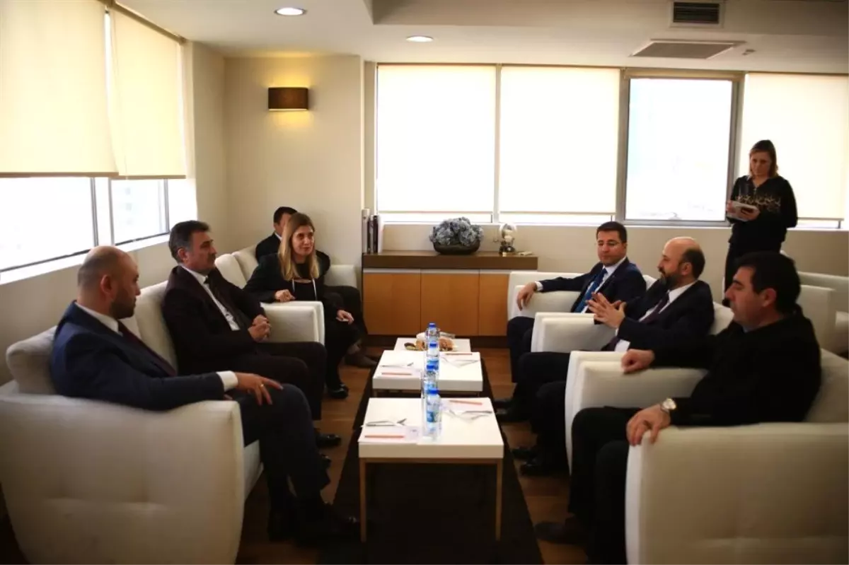 CHP\'li Sandal: "İşsizliği Çözmek İçin İş Dünyası ile Birlikte Hareket Edeceğiz"