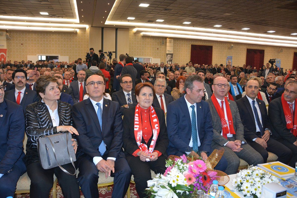 Elini Tutmadığınız Kimse, Sizin Değildir"