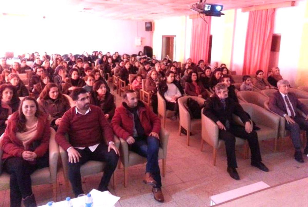Erdek\'te "Bağımlılıkla Mücadele" Semineri