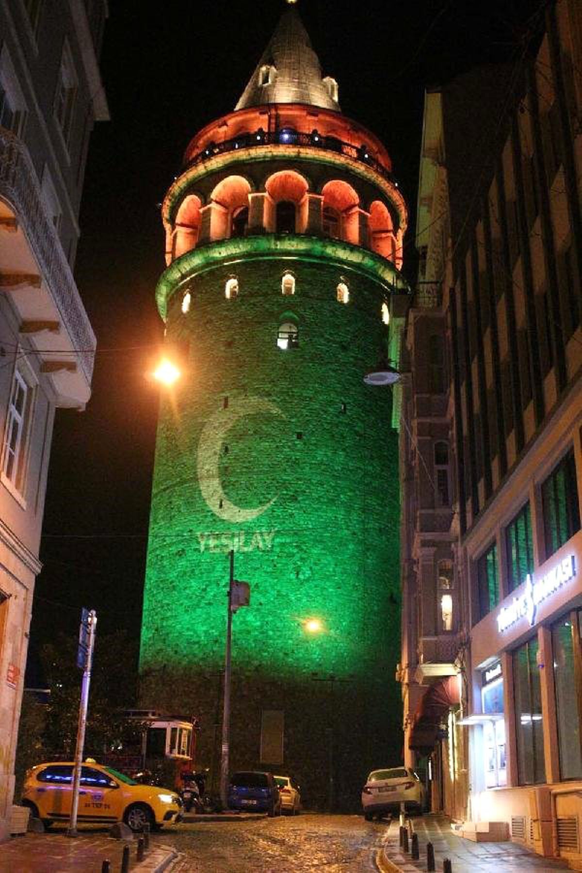 Galata Kulesi, Yeşilay Haftası Nedeniyle Yeşile Büründü