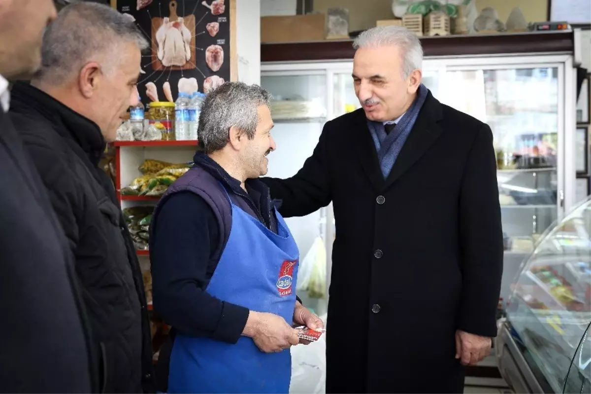 İsmet Yıldırım, Gündüz Esnafı Ziyaret Etti, Akşam Sivaslılarla Buluştu