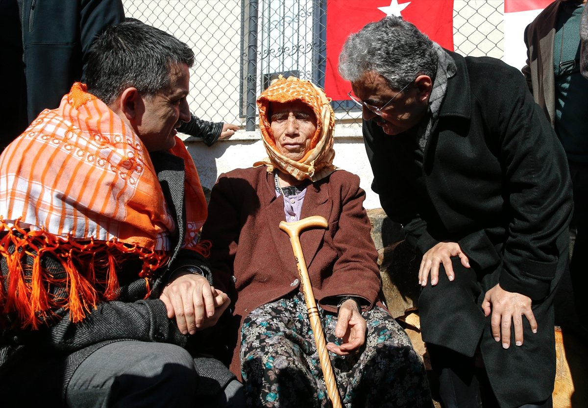 İzmir\'de Van Depremi Şehitleri Anısına Hatıra Ormanı