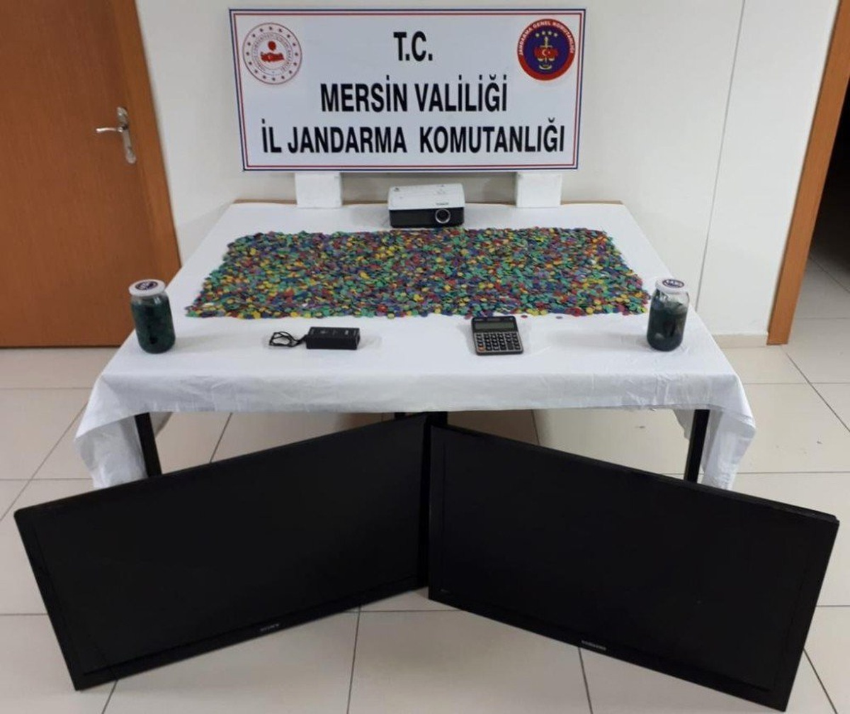 Jandarma Basmaktan, Onlar Oynamaktan Vazgeçmedi