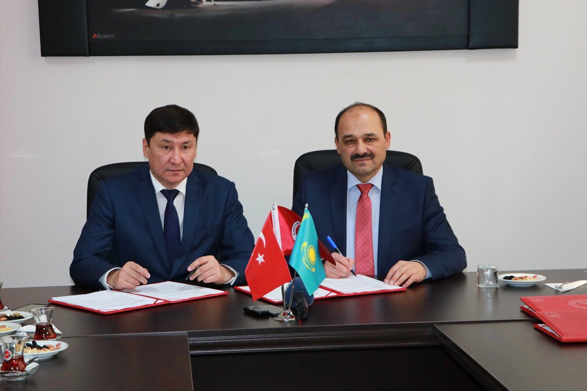 Kastamonu ile Kazakistan Üniversiteleri Arasında Ortak Diploma Anlaşması