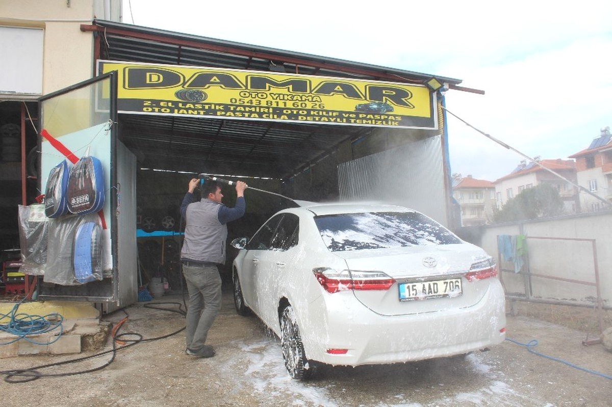 Kış Aylarında Oto Yıkama Sektörü Durgun