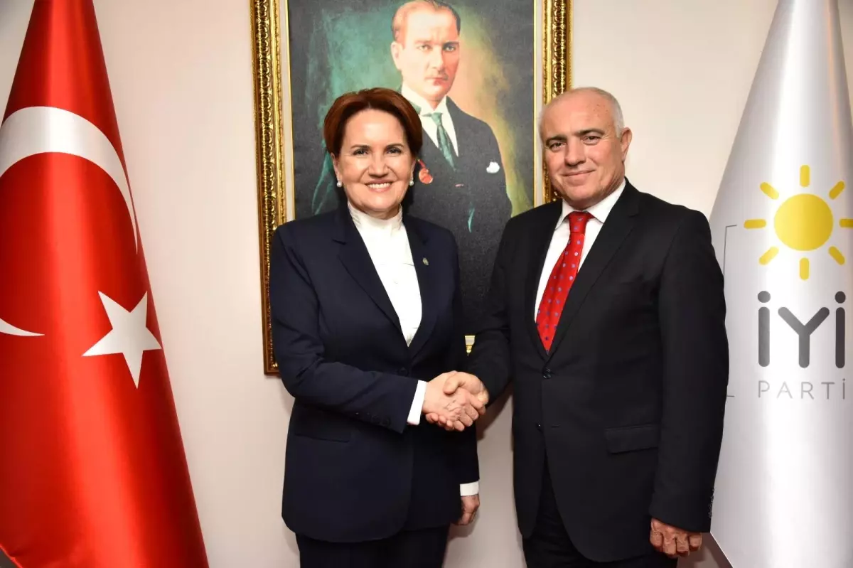 Meral Akşener Bigadiç\'e Geliyor