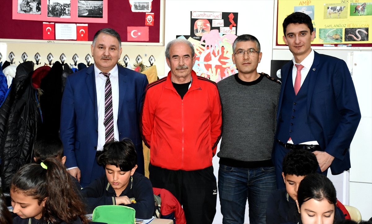 Mezun Oldukları Okulda Yeni Öğrenciler Yetiştiriyorlar