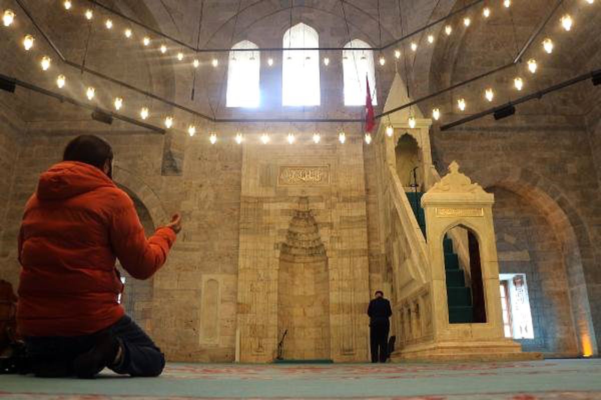 Restore Edilen Ali Paşa Camisi İbadete Yeniden Açıldı