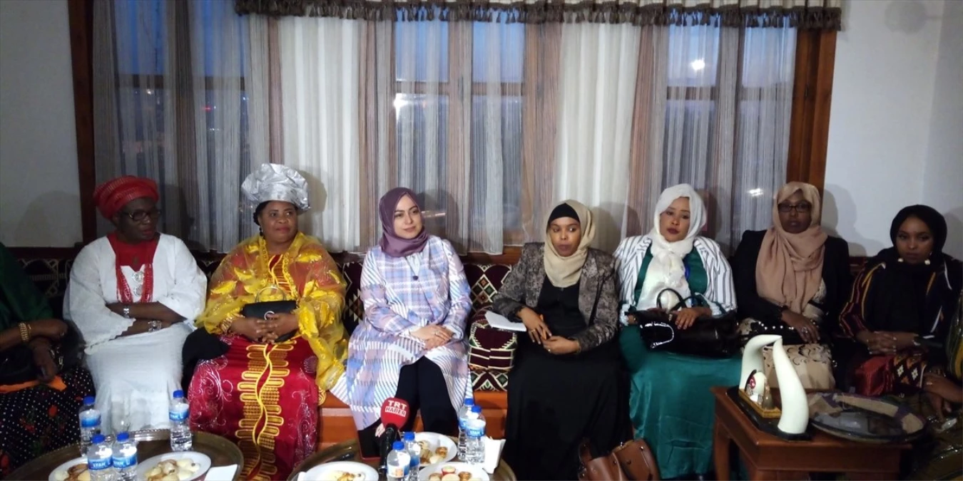 Somalili Kadın Parlamenterlerden Afrika Evi\'ne Ziyaret