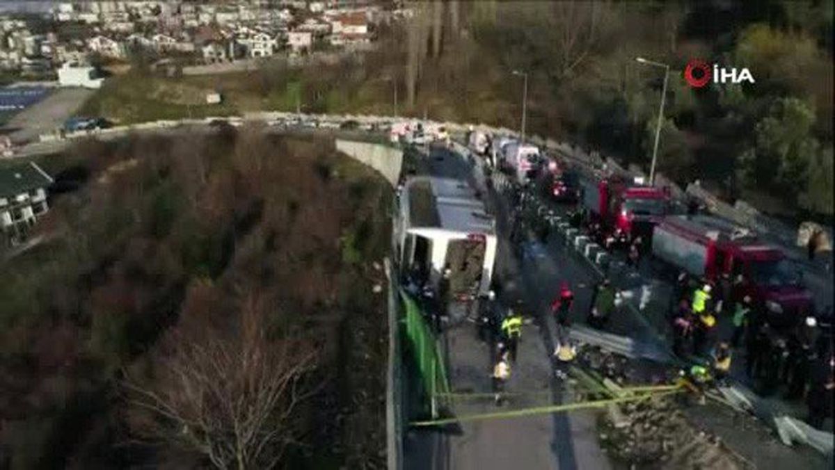 Uludağ\'da Otobüs Devrildi: 9 Yaralı
