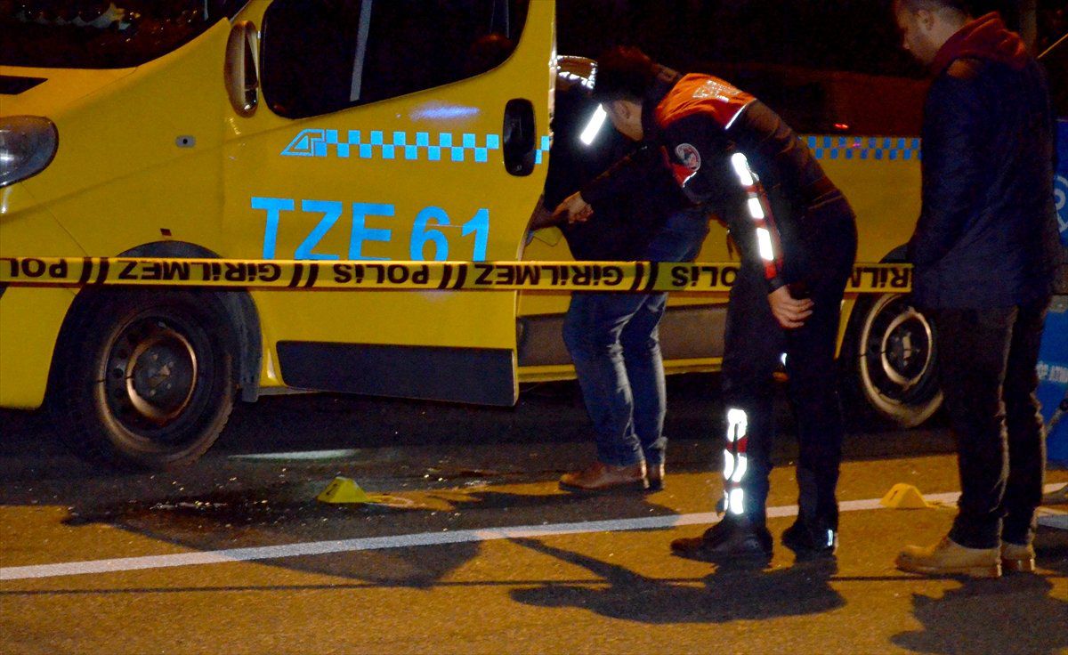 Üsküdar\'da Dolmuş Şoförü Silahla Yaralandı