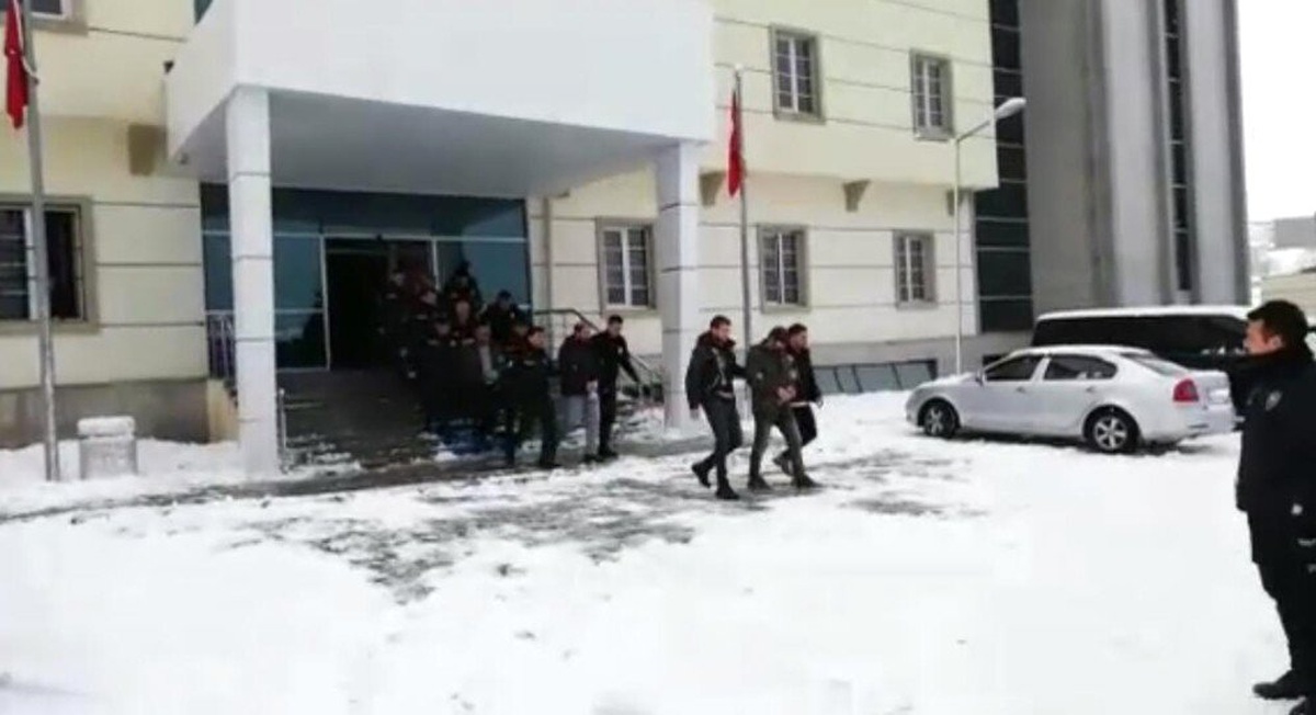 Van Merkezli Uyuşturucu Operasyonunda 9 Gözaltı