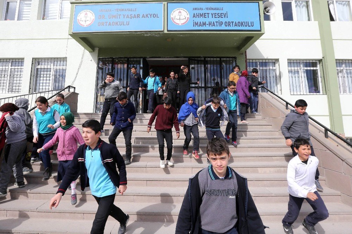 Yenimahalle\'nin Öğrencileri Güvenli Yaşamı Öğreniyor