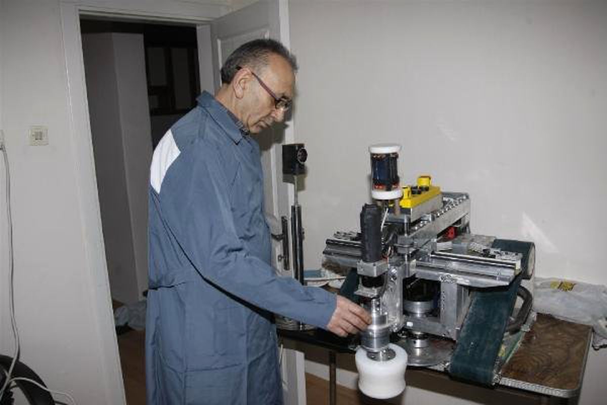 Yerli \'Perdah Makinesi\' Üretti, Motoru İçin Gümrüğe Takıldı