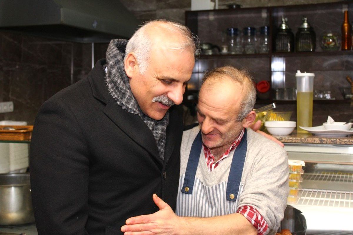 Zorluoğlu, Ortahisar\'da Destek Turuna Çıktı