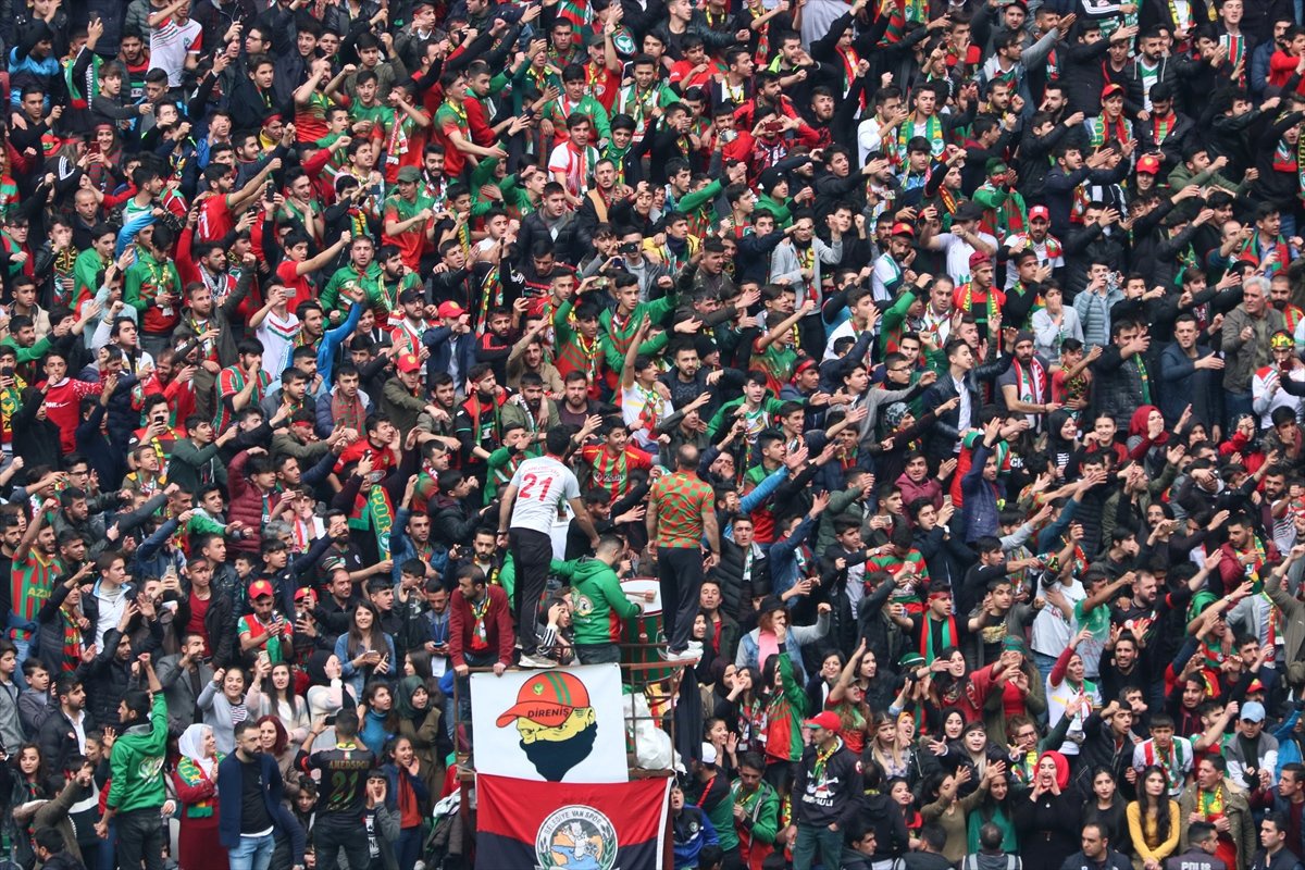 Amed Sportif Faaliyetler-Sakaryaspor Maçında Gerginlik
