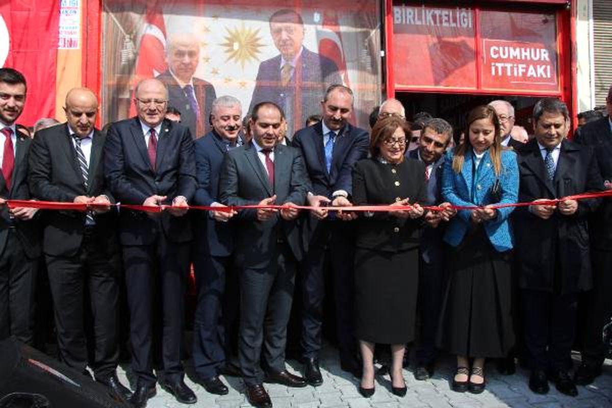 Bakan Gül: 315 Bin Suriyeli Memleketine Döndü