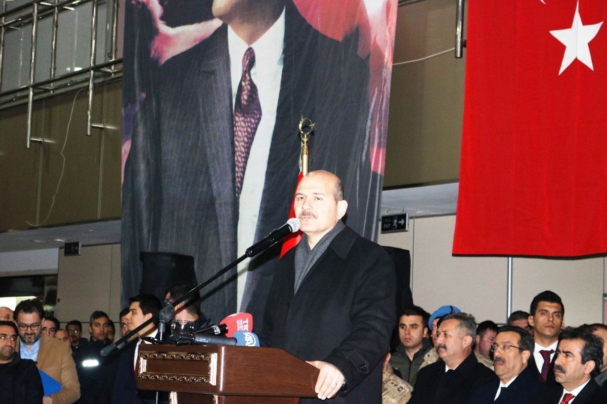 Bakan Soylu\'dan Diyarbakır\'da Çevik Kuvvet Şube Müdürlüğüne Ziyaret