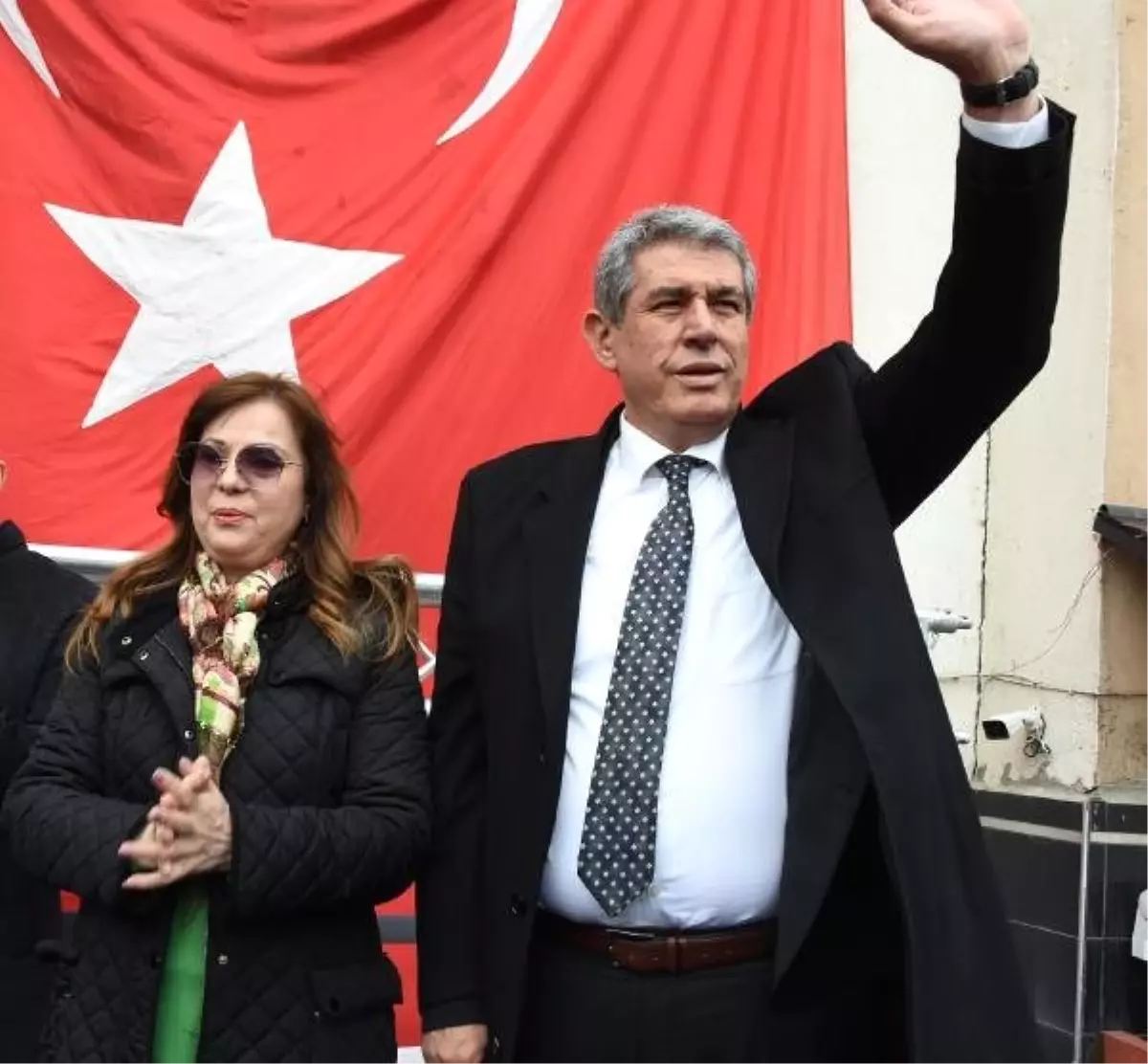 Chp, Balçova\'da Çalkaya\'nın Yerine Eşini Aday Gösterdi