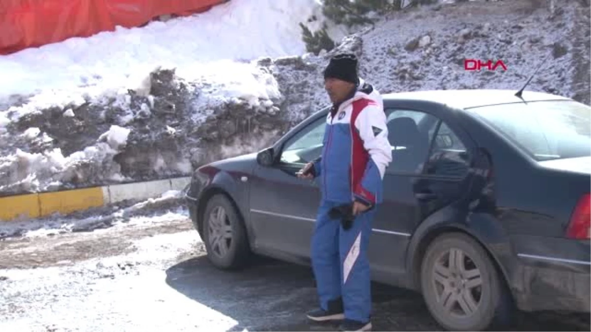 Erzurum 72 Yaşında Kayak Öğretmenliği Yapıyor