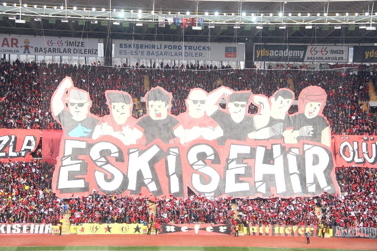 Eskişehirspor Taraftarından Görsel Şölen