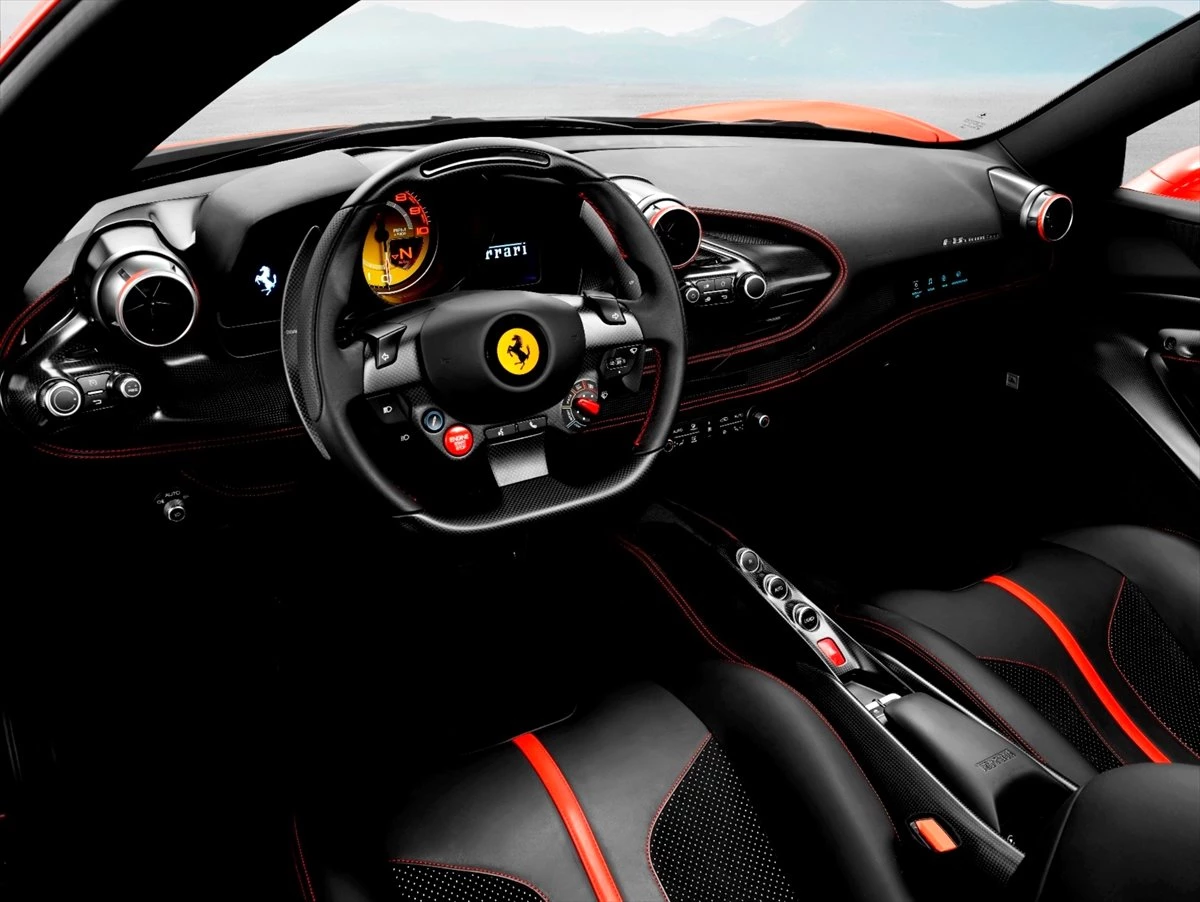 Ferrari\'den 720 Hp\'lik F8 Tributo Sürprizi