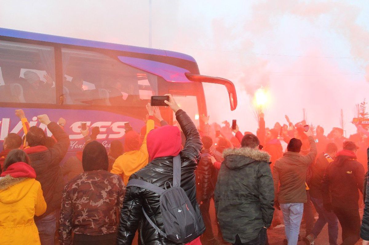 Galatasaray Kafilesi Erzurum\'da