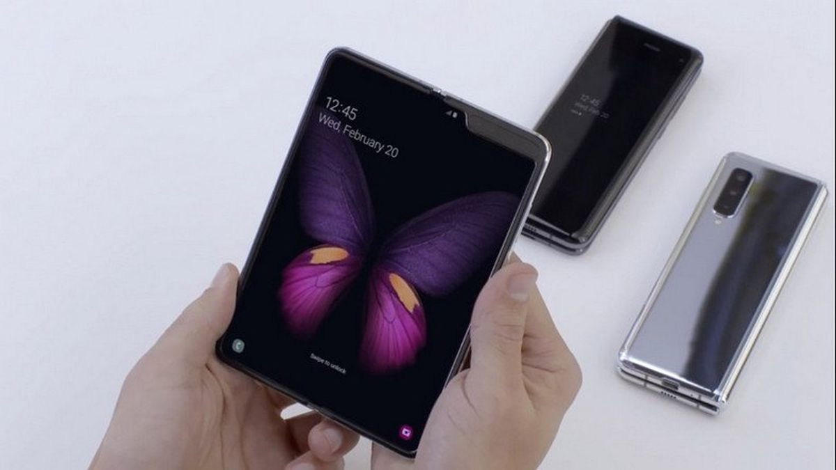 Hızını Alamayan Samsung, Esneyebilen Telefonlar Üretmeyi Planlıyor