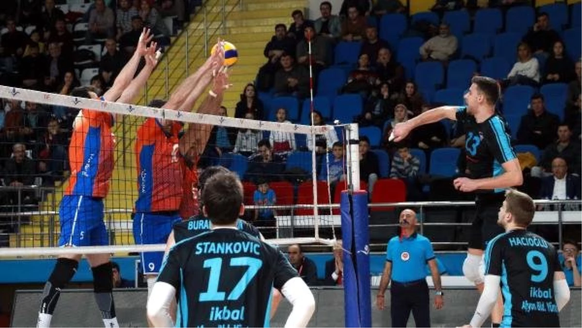 İkbal Afyon Belediye Yüntaş - İstanbul Bbsk: 3-1