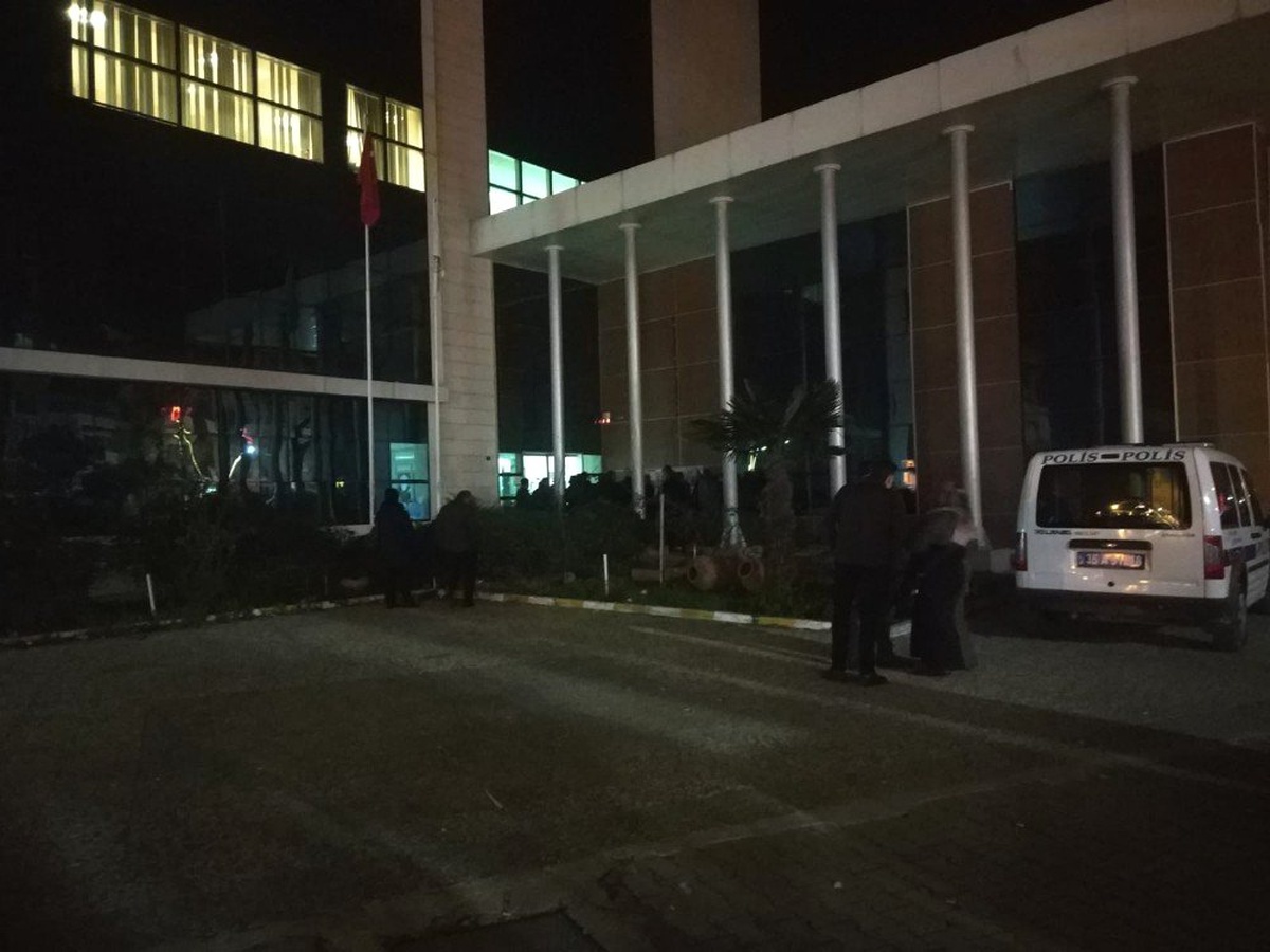İzmir Menemen\'deki Rüşvet Operasyonunda 16 Tutuklama